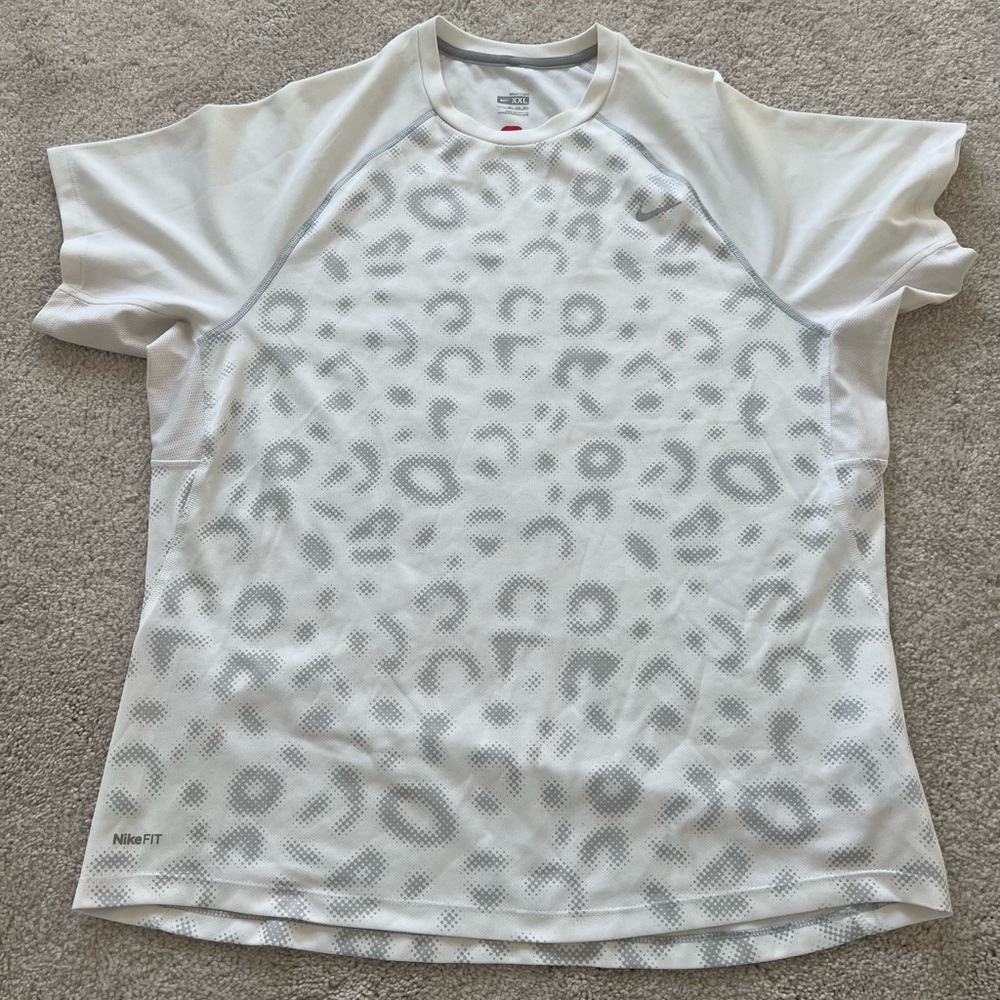 Nike Fit Dry Men’s Short Sleeve White T Shirt XXL GUC